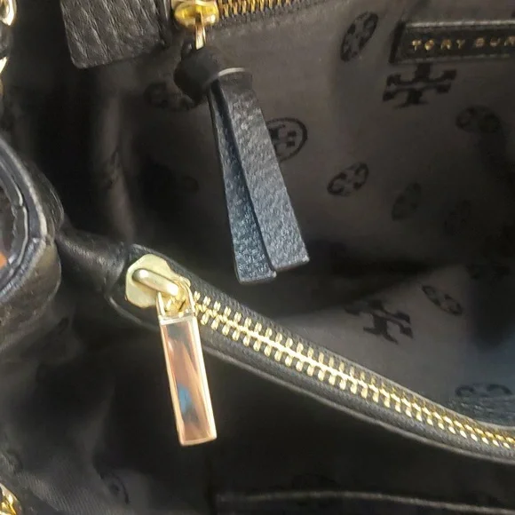 Tory Burch Black Bag🖤🖤🖤 - Picture 10 of 12